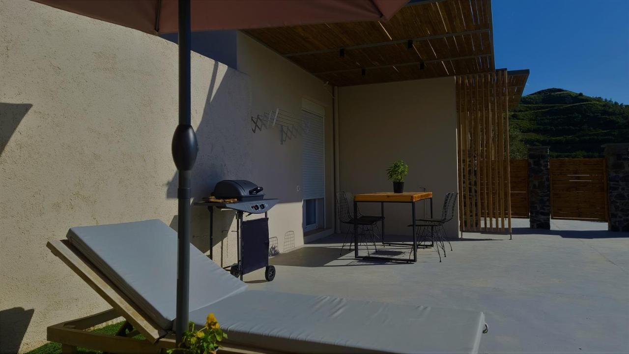 Gratelia Apartment Damnoni Exterior photo